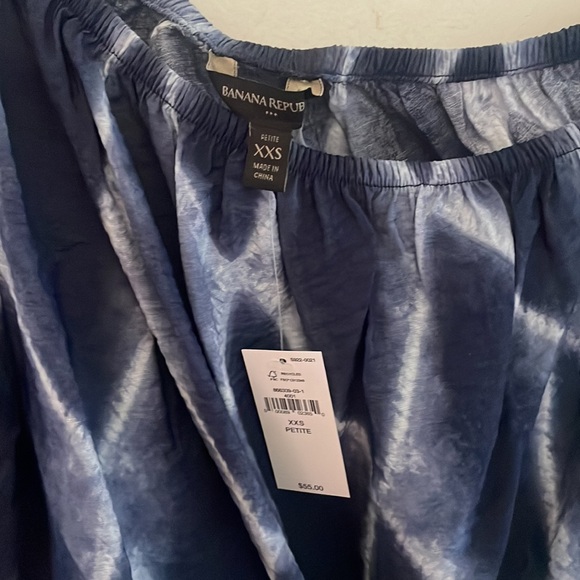 Banana Republic cold shoulder spring/summer cropped top - Picture 3 of 4